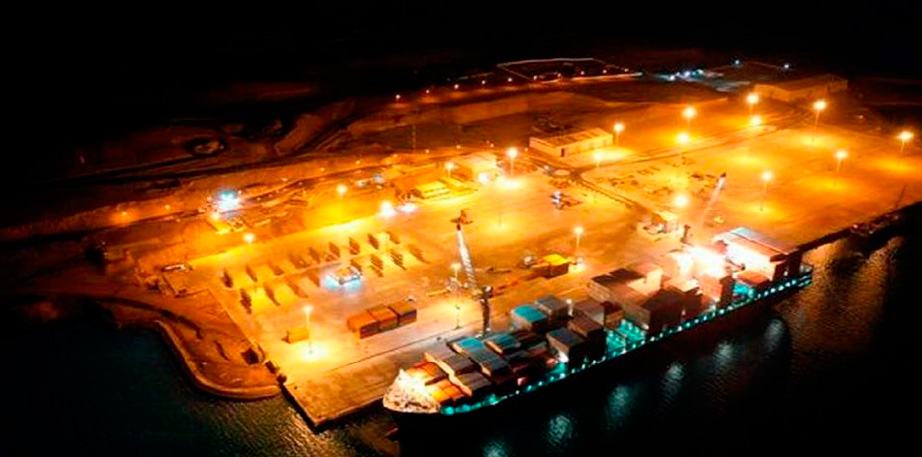 Terminal portuario General San Martín – Pisco recibió nave portacontenedores más grande de su historia