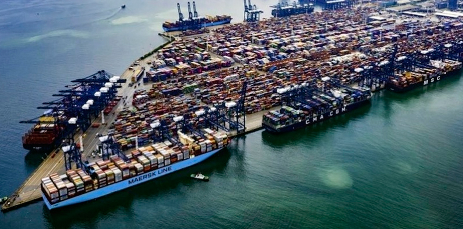 Puerto de Yantián en China anuncia la reanudación de sus operaciones a pleno rendimiento