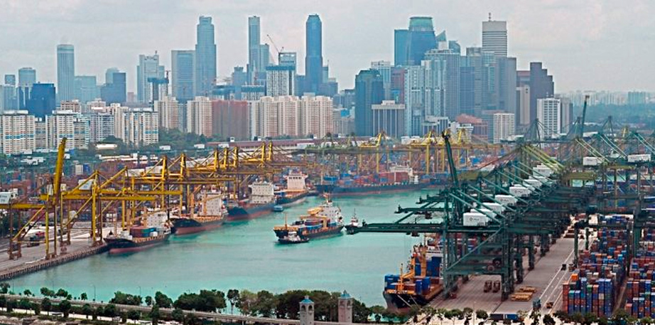 Singapur, el puerto de transbordo de contenedores más activo del mundo