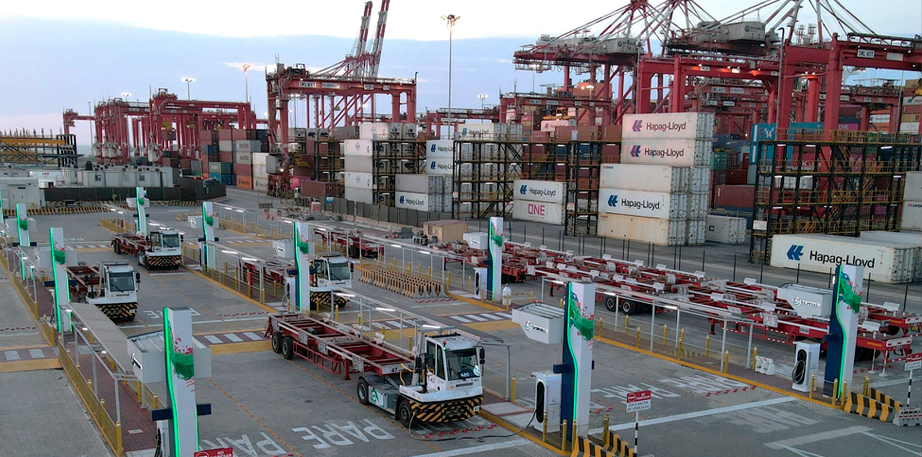 Perú inaugura el primer terminal portuario con estación de carga eléctrica de Latinoamérica